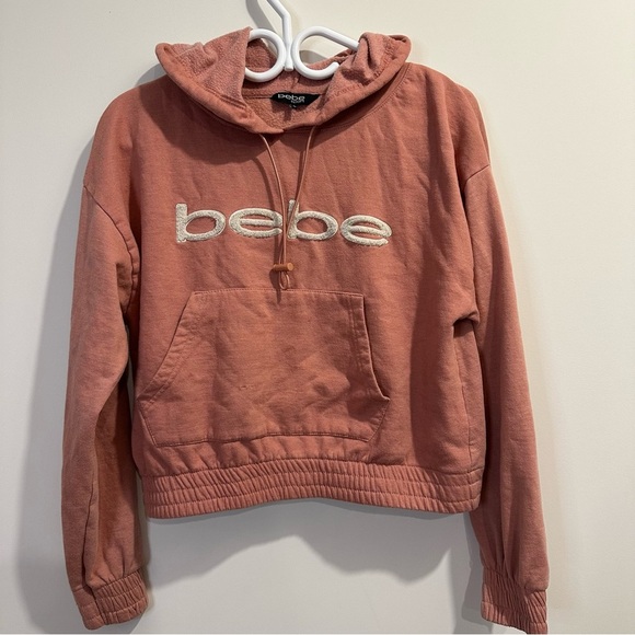Bebe sports | Vintage Y2K pink-salmon Bebe cropped hoodie with and teddy logo - Picture 2 of 7